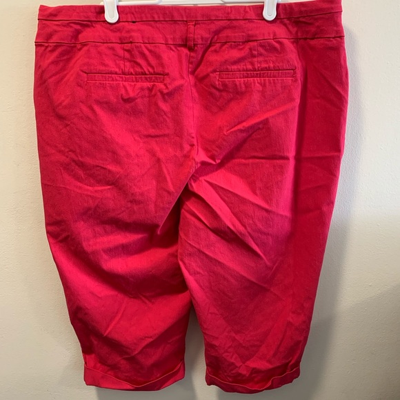 Pennington Savvy Fit Women’s Cuffed Capris Pant - Picture 5 of 11